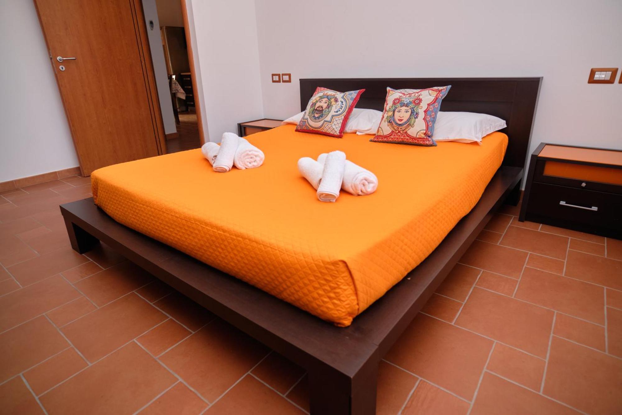 Residence Costa Tirrena Torrenova Szoba fotó